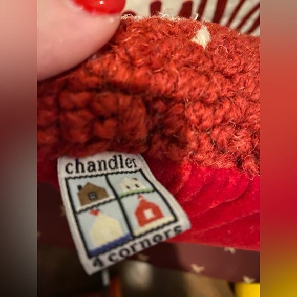 Chandler 4 Corners Laura Megroz hooked wool Merry Christmas pillow - Picture 4 of 4